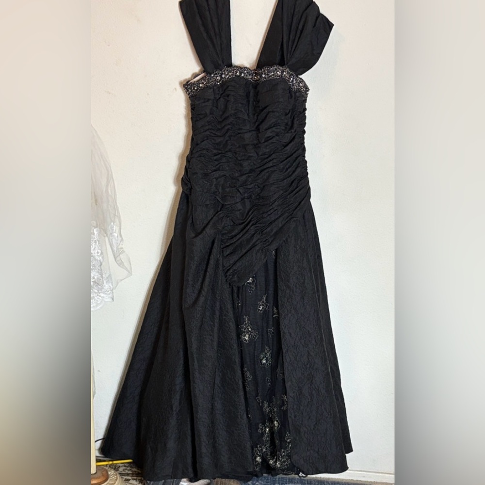 Rina diMontella Black Ruched social/prom 18